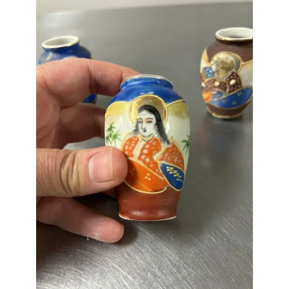 Mini Vase Bundle MADE IN OCCUPIED JAPAN Hand Painted Porcelain ￼Moriage